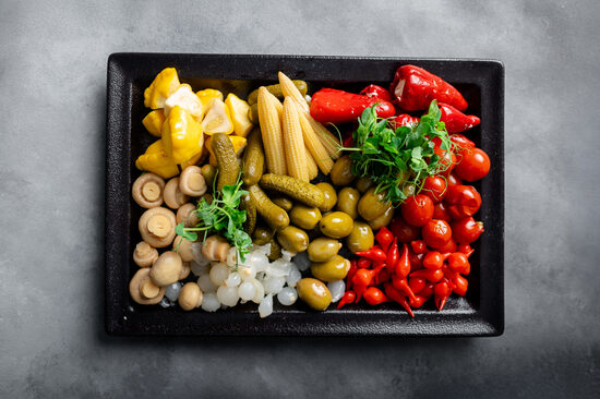 MARINĒJUMU PLATE (1 KG, 4-5 PERS.)