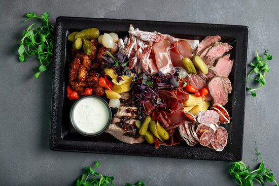 "Rudens depresija" Gaļas plate DE LUXE, 1kg (4-5 personām)